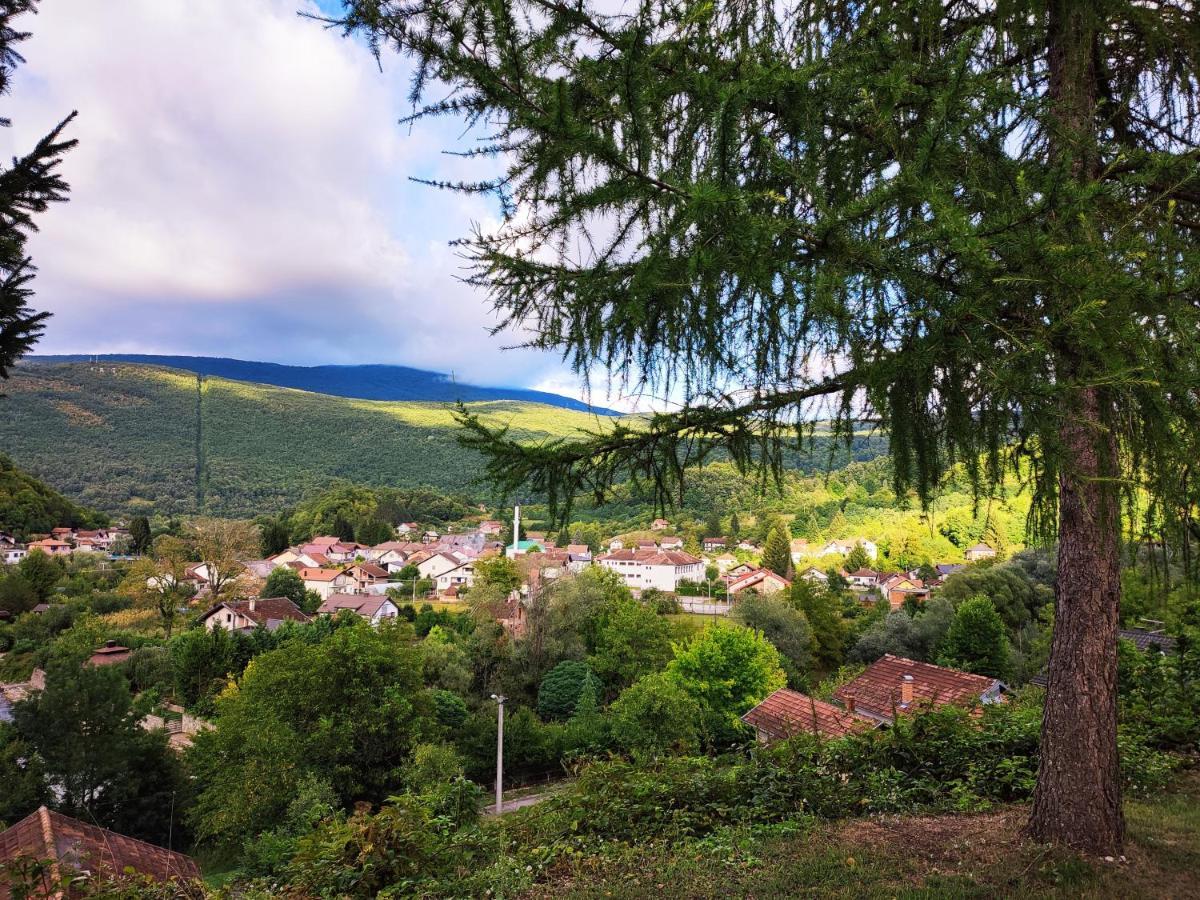 Apartman Adna Kulen Vakuf Exterior foto