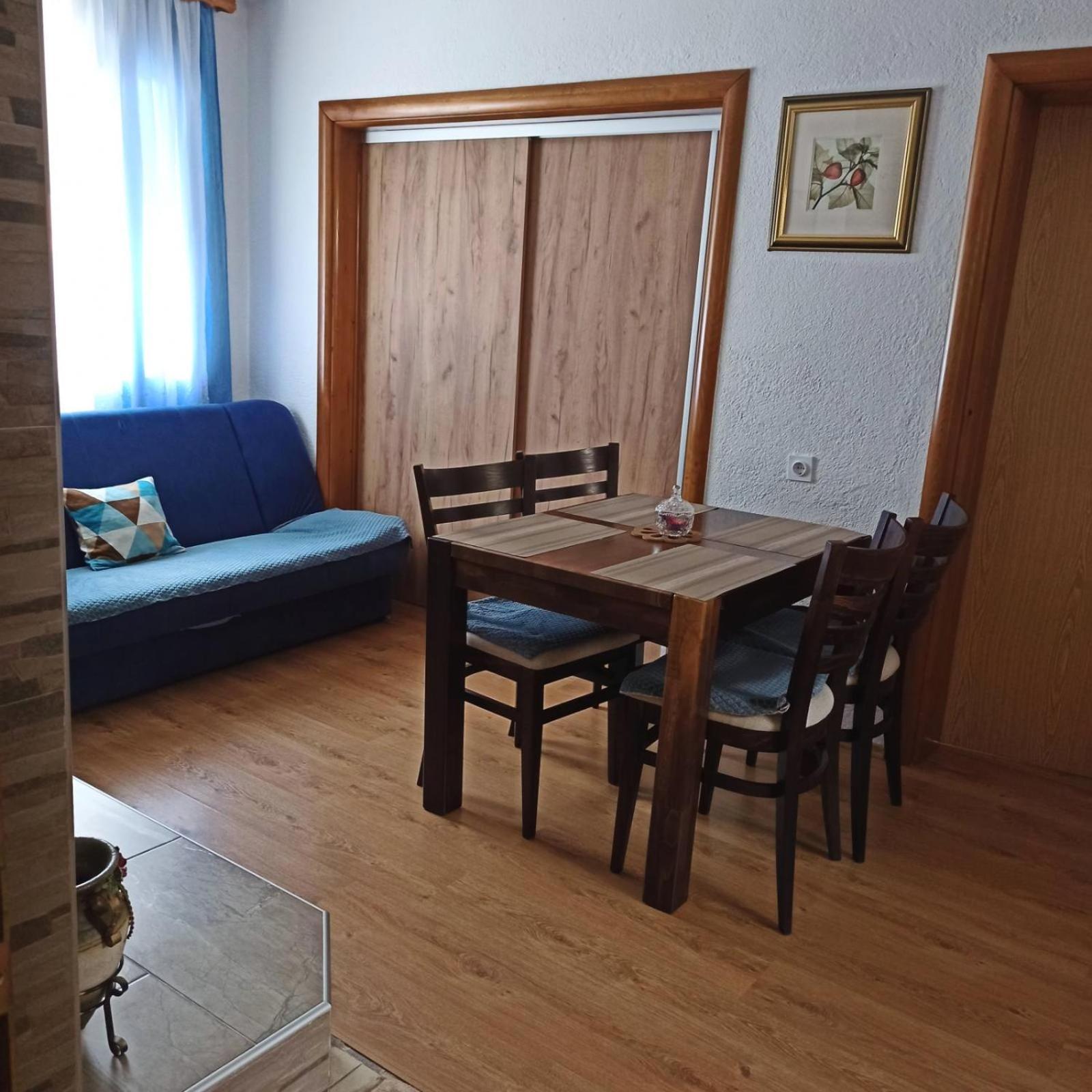 Apartman Adna Kulen Vakuf Exterior foto